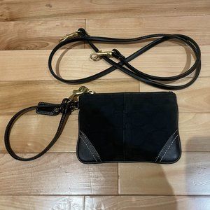 COPY - COACH Y2K Convertible wristlet/crossbody